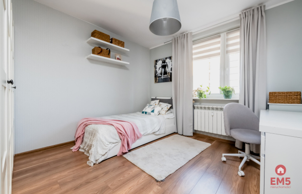 Trzy pokoje, duży balkon, Centrum