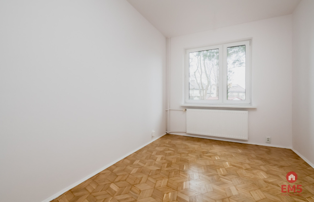 Wysoki parter z balkonem