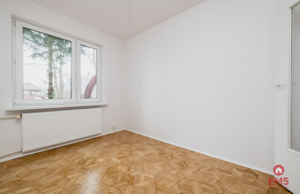 Wysoki parter z balkonem