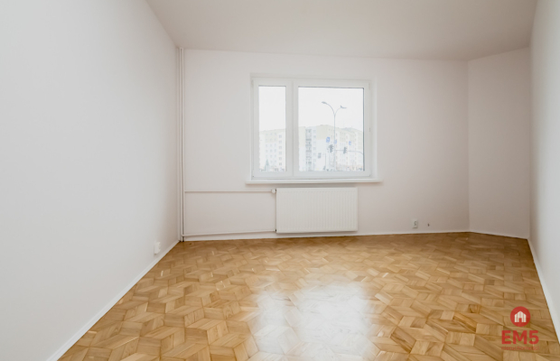 Wysoki parter z balkonem