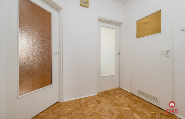 Wysoki parter z balkonem