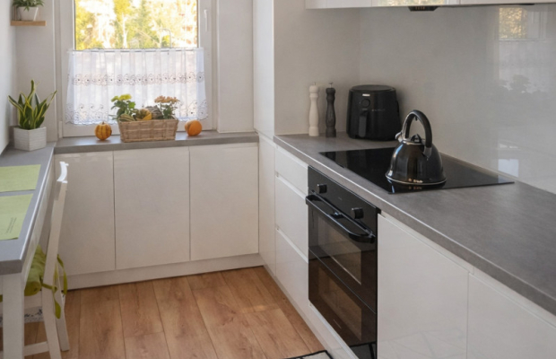 Zadbane 2 pokojowe mieszkanie