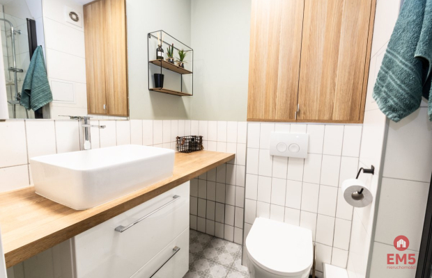 ul.Wiejska, 3 pokoje, parter