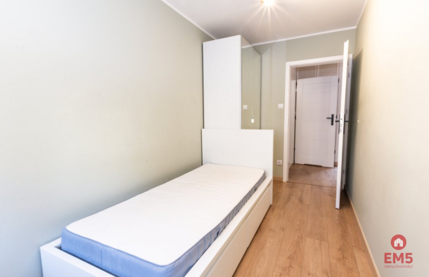 ul.Wiejska, 3 pokoje, parter