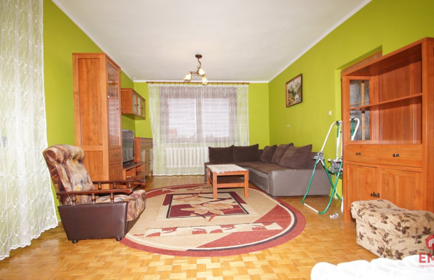 Piętro domu w cichej okolicy