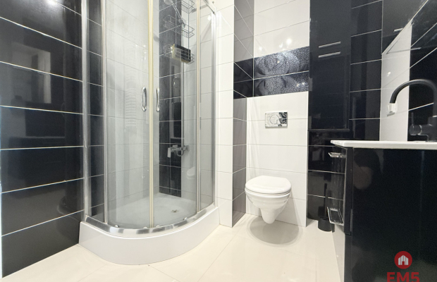 Panorama miasta i 3 oddzielne pokoje