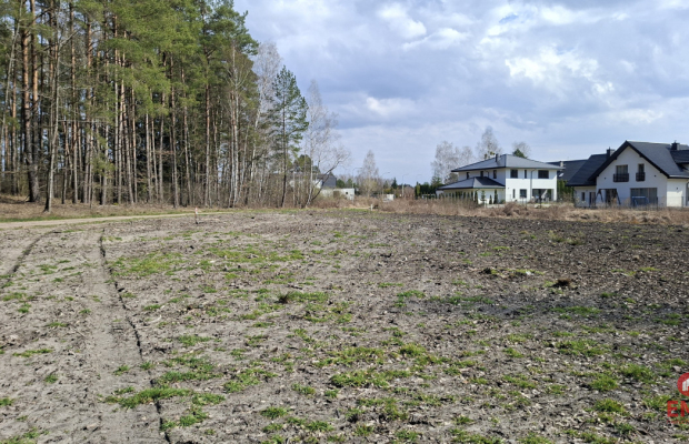 Działka blisko lasu w Solniczkach. 1109 m2