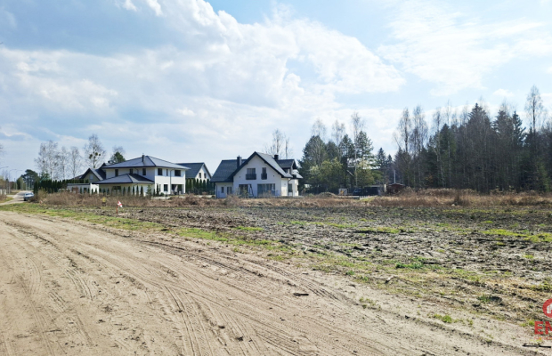 Działka blisko lasu w Solniczkach. 1109 m2