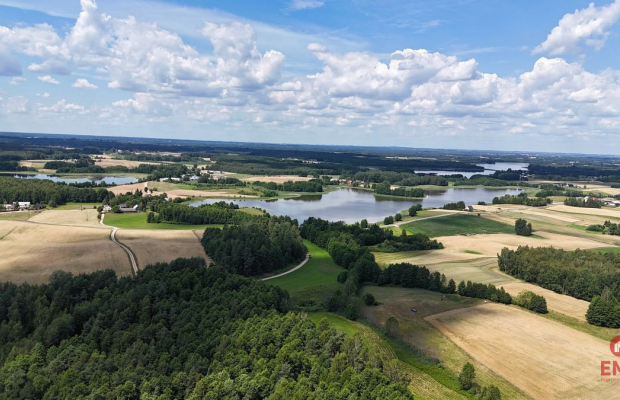 Wyjątkowa działka otoczona lasem
