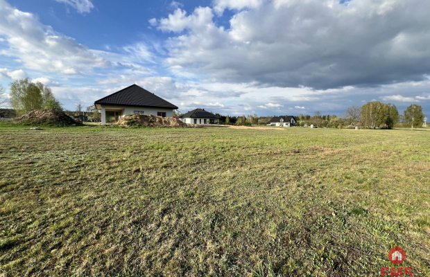 Olmonty działka 1000m2.