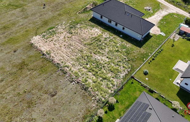 Olmonty działka 1000m2.