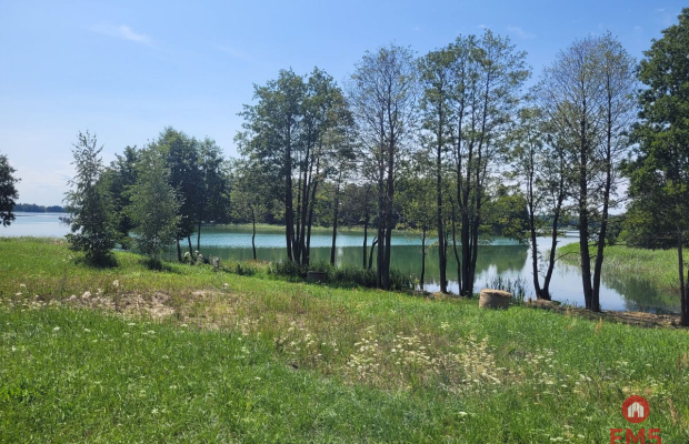 Jezioro, strefa ciszy, piękne widoki.