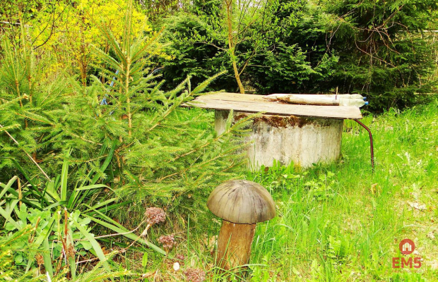 Działka rekreacyjno-budowlana 0,8 ha, pod miastem