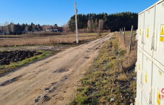 Działka 1000 m2, rozpoczęta inwestycja