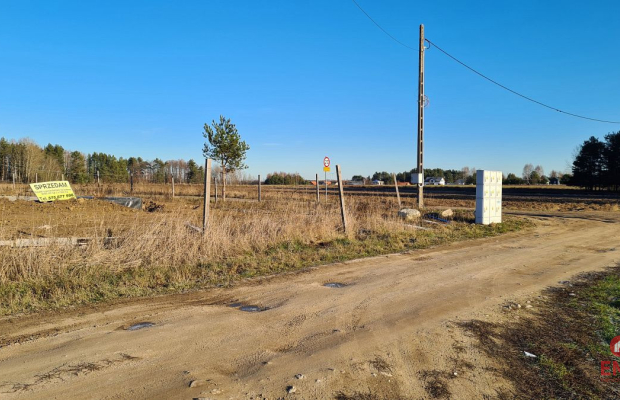 Działka 1000 m2, rozpoczęta inwestycja