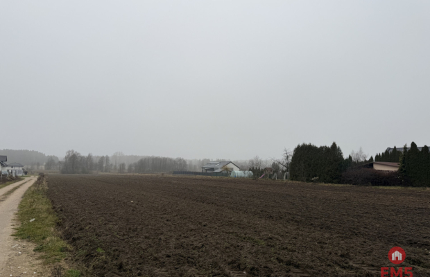 Działka Inwestycyjna 9256 m2.