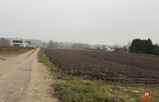 Działka Inwestycyjna 9256 m2.