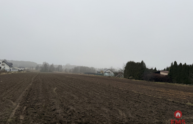 Działka Inwestycyjna 9256 m2.