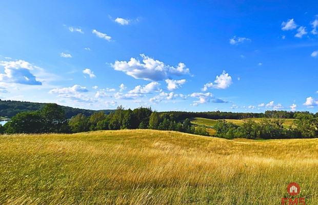 Działka budowlana z prywatną plażą na Mazurach!