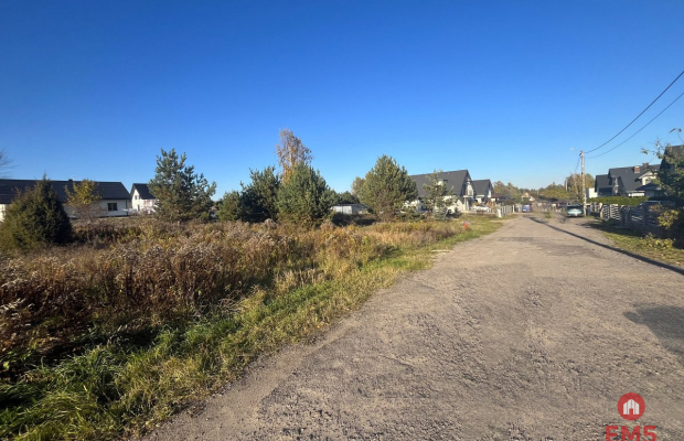 Działka w Choroszczy 800-1600 m2.