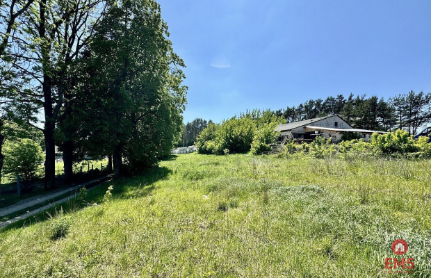 Działka budowlana w Kuryłach.