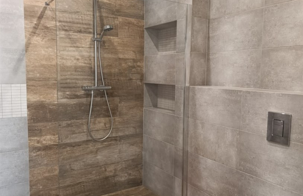 Reprezentacyjny apartament w zabytkowej kamienicy 