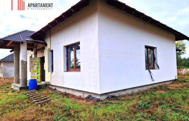 Piękny dom w stanie deweloperskim .