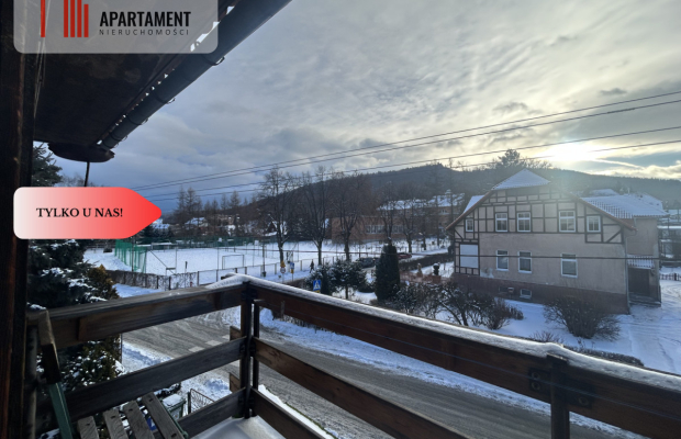 Piętro domu z ogrodem i widokiem na Karkonosze