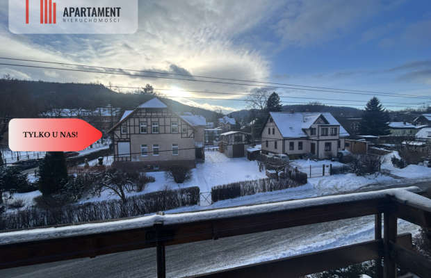 Piętro domu z ogrodem i widokiem na Karkonosze