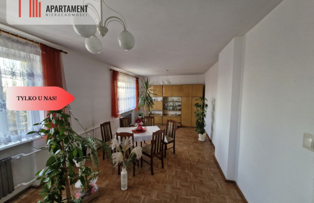 *Dom nieopodal Żnina