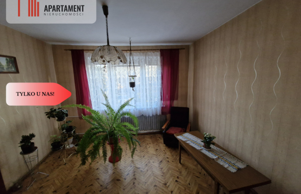 *Dom nieopodal Żnina