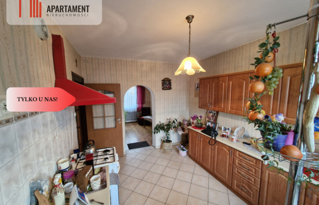 *Dom nieopodal Żnina