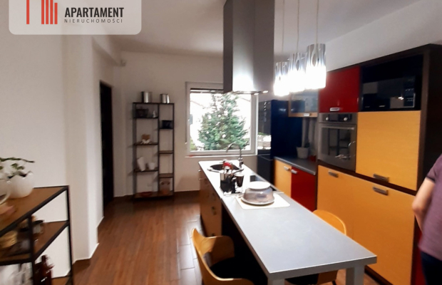 Piękny dom pod lasem