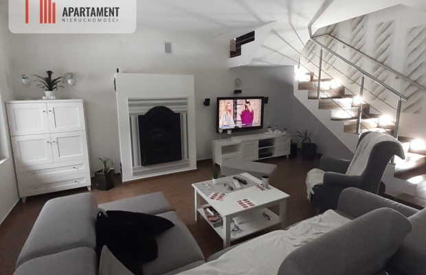 Piękny dom pod lasem