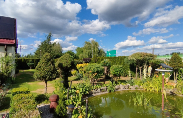 Duża działka 2500 mkw, dom z zapleczem.