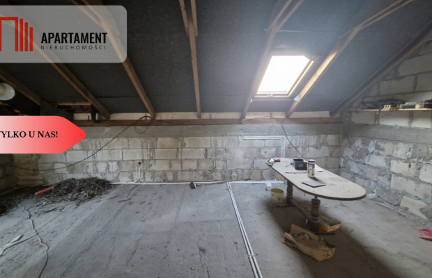 Rypin. Dom - stan surowy zamknięty, ogrodzony.