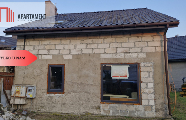 Rypin. Dom - stan surowy zamknięty, ogrodzony.