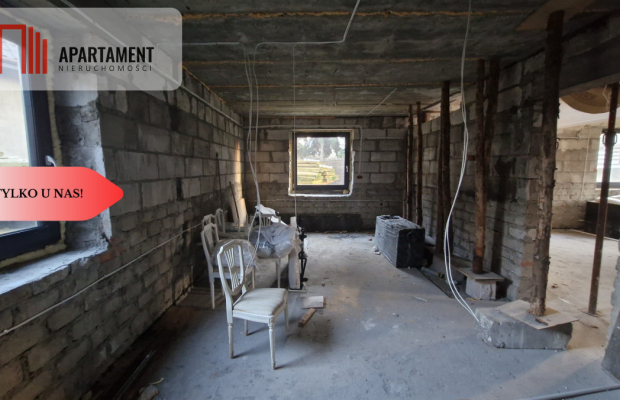 Rypin. Dom - stan surowy zamknięty, ogrodzony.