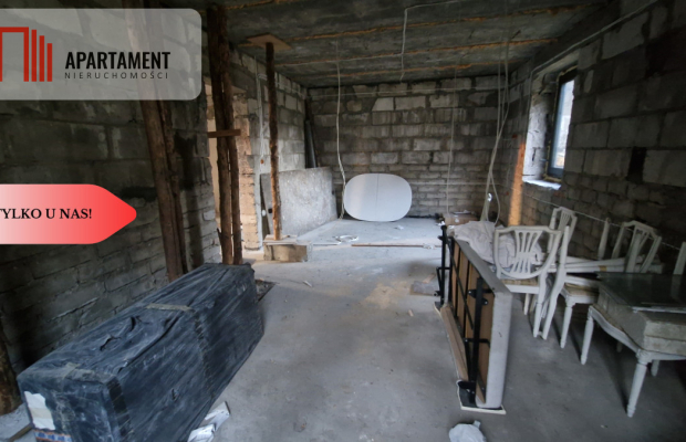 Rypin. Dom - stan surowy zamknięty, ogrodzony.