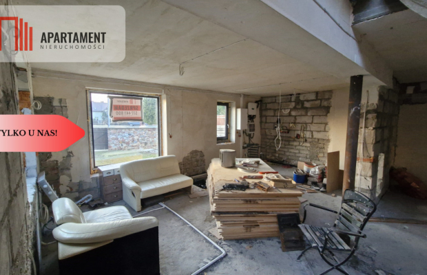 Rypin. Dom - stan surowy zamknięty, ogrodzony.