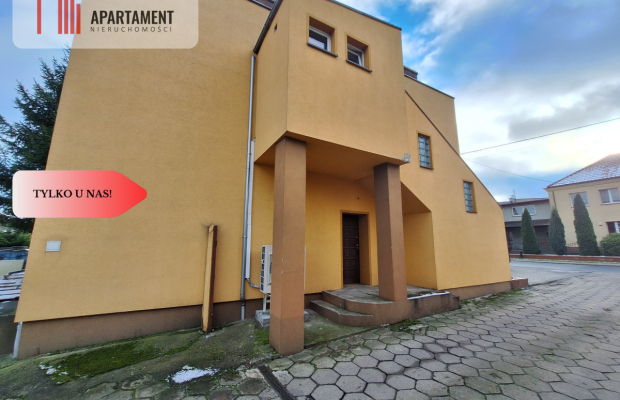 Okazja inwestycyjna, dwa mieszkania i lokale!