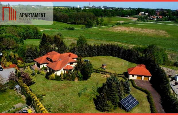 Z dużym ogrodem, w spokojnej okolicy!