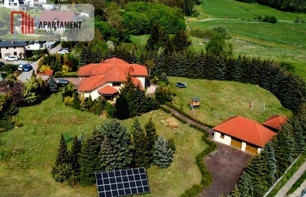 Z dużym ogrodem, w spokojnej okolicy!