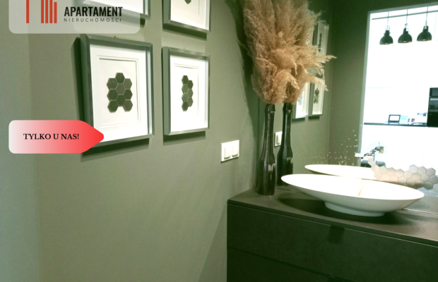 Dom segment pod lasem