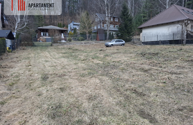 Dom rekreacyjny na Kaszubach / dwie działki