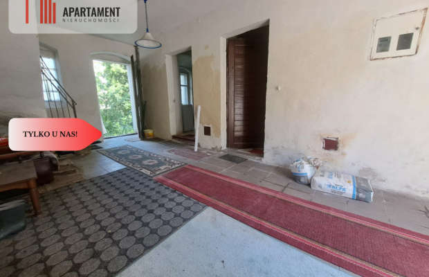 Dom z ogródkiem w centrum, w cenie mieszkania