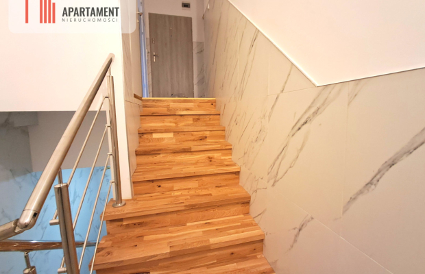 UROKLIWA KAMIENICA ZE STAŁYM DOCHODEM W CENTRUM !!