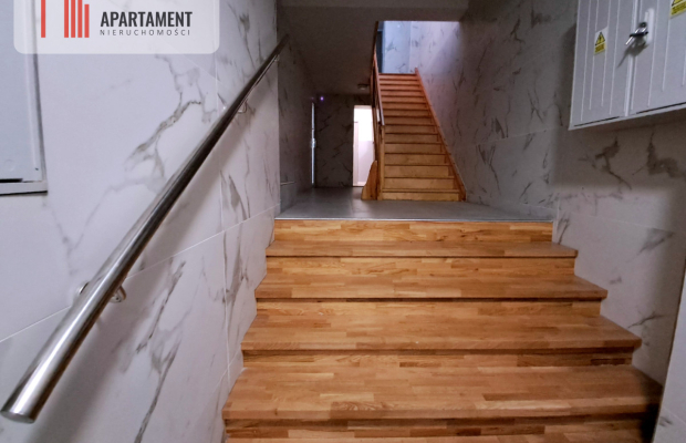 UROKLIWA KAMIENICA ZE STAŁYM DOCHODEM W CENTRUM !!