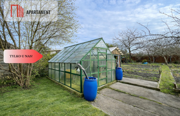 Dom z lokalem pod biznes i domkami letniskowymi