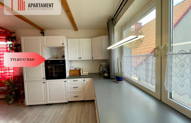 Dom z lokalem pod biznes i domkami letniskowymi